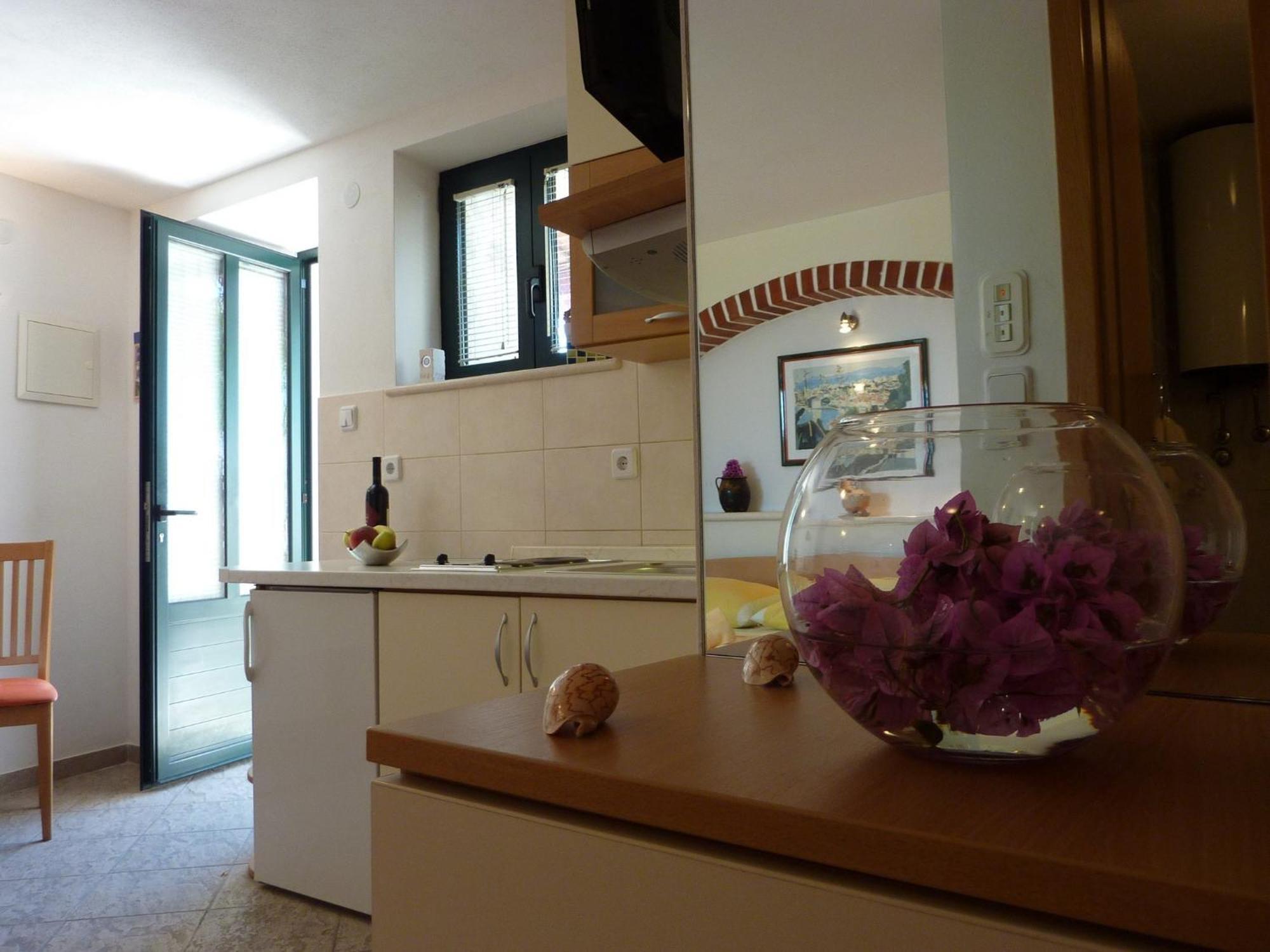 Paradise Stone Apartments Bol Room photo